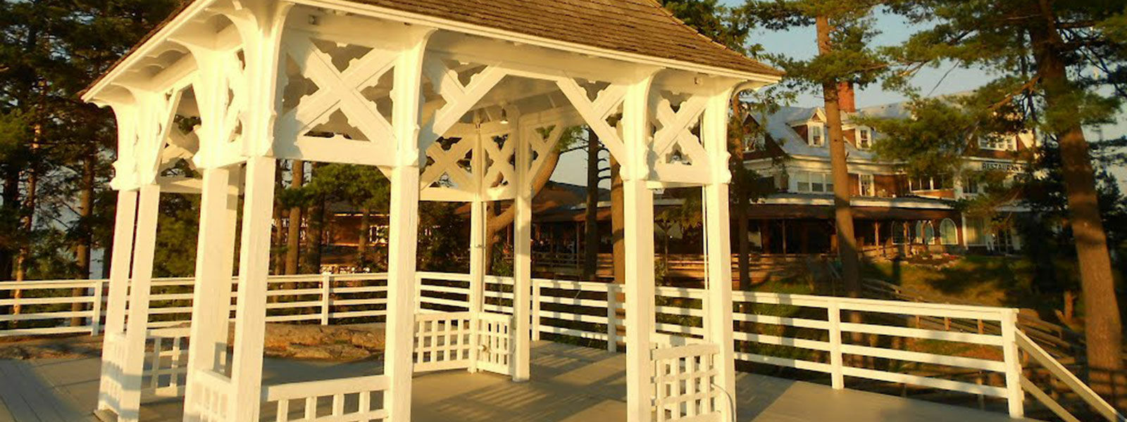 Bonnie Castle Resort & Marina Alexandria Bay Exteriör bild