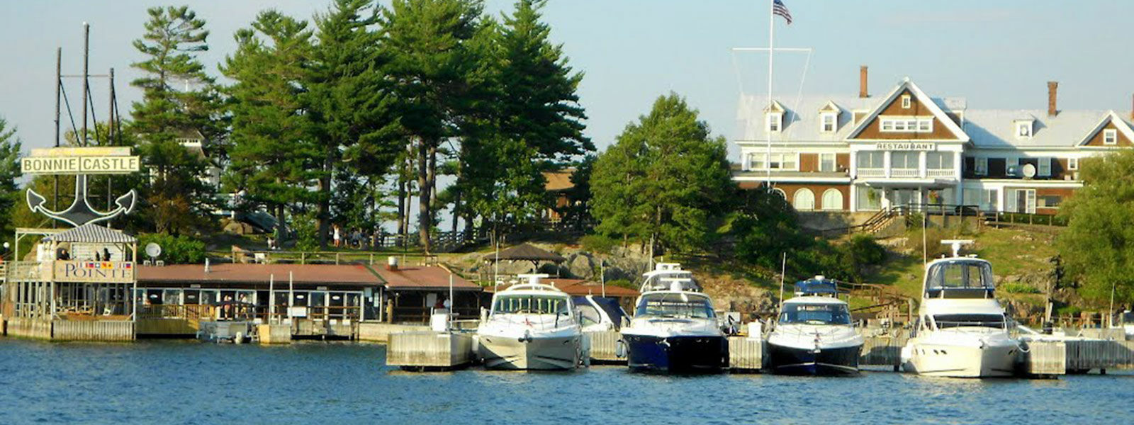 Bonnie Castle Resort & Marina Alexandria Bay Exteriör bild